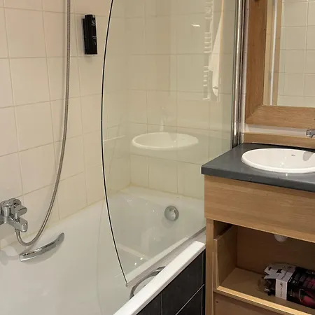 Résidence Le Centaure - Spacieux Et Chaleureux · Aux Pieds · Vue Pistes Mae-0561 Appartement *